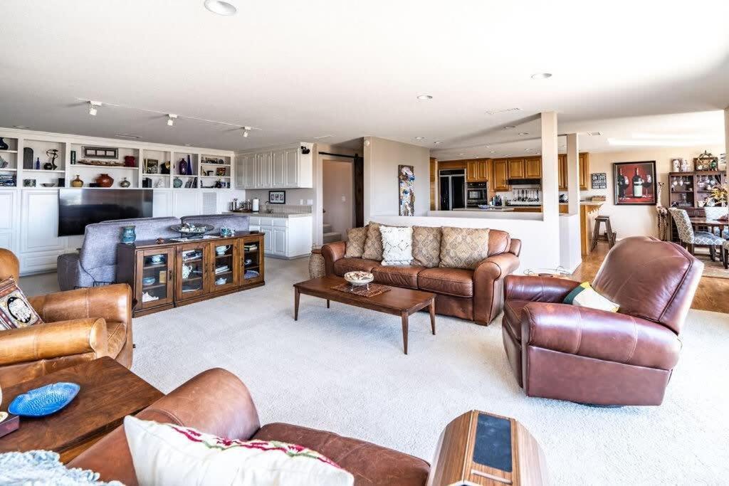 Casa de férias Spacious Beautiful With Stunning Bay Views