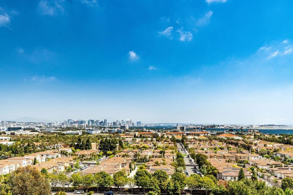 Spacious Beautiful With Stunning Bay Views