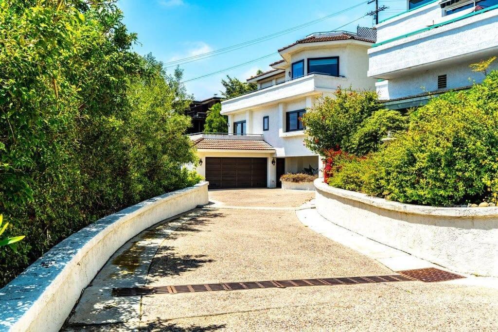 Spacious Beautiful With Stunning Bay Views Holiday home *